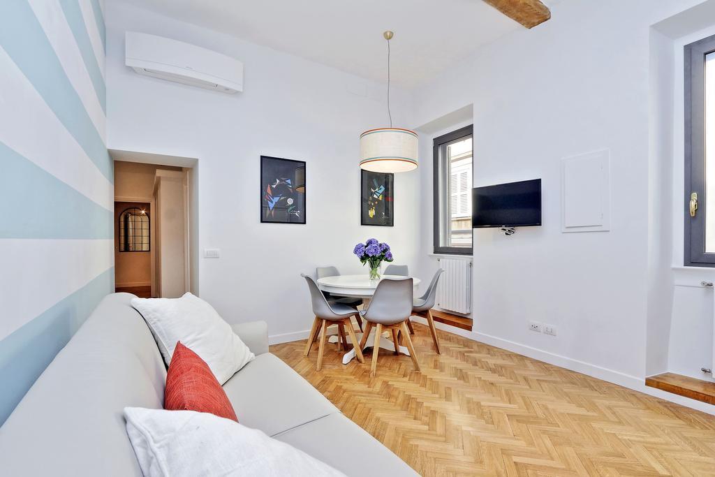 Fiori Charme - My Extra Home Rome Room photo
